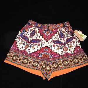 NWT Gianni Bini Shorts Size Medium